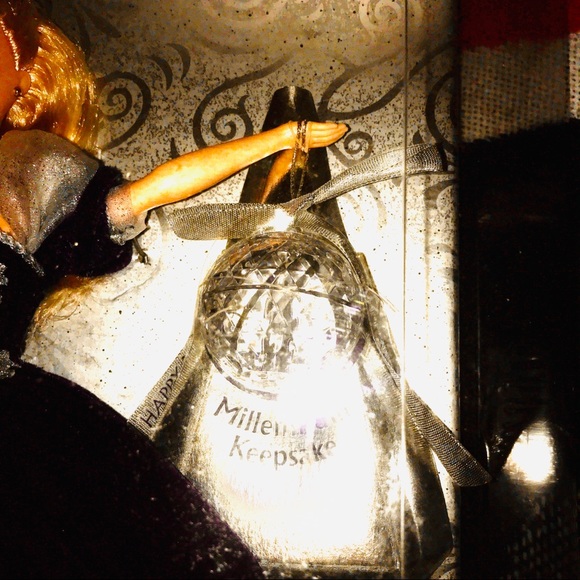 Special millennium edition Princess Barbie - Picture 2 of 4